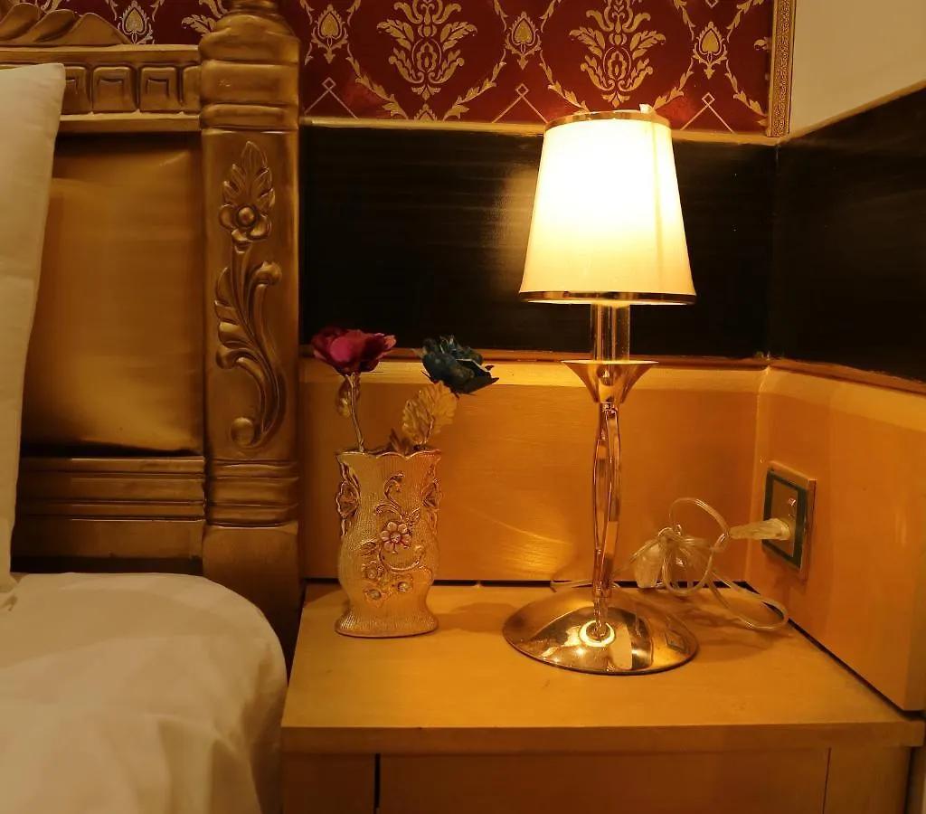 Javan Hotel Khartail