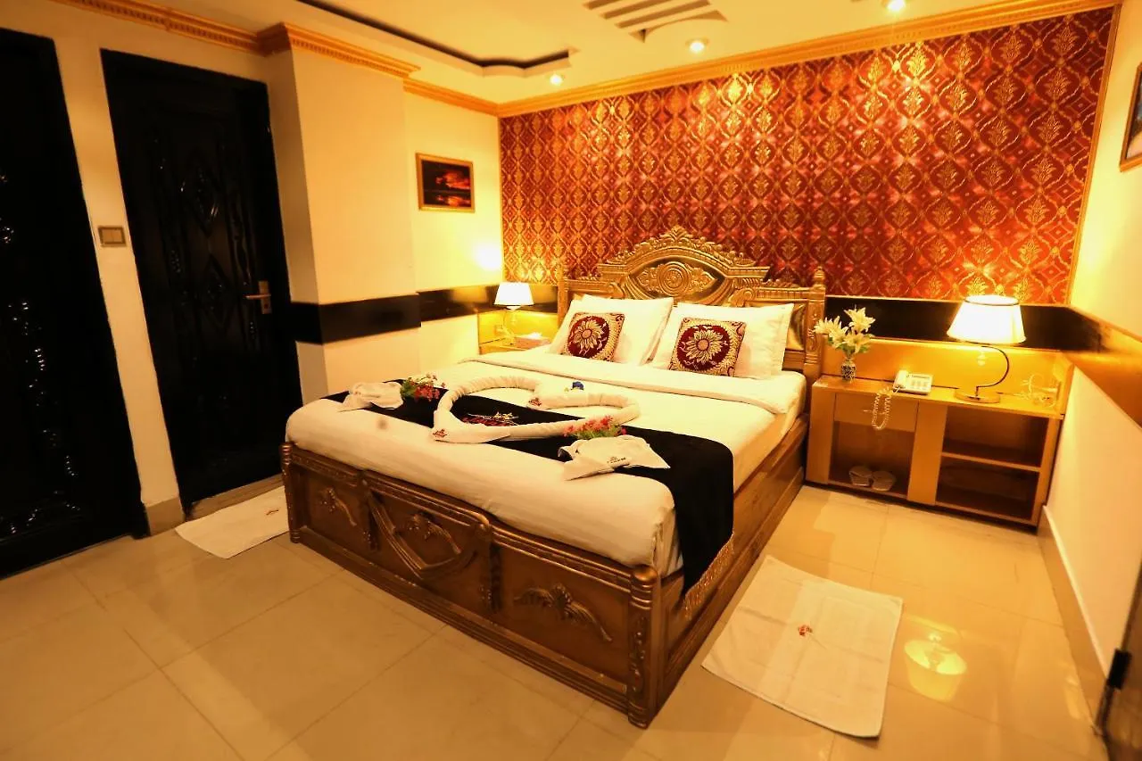 Javan Hotel Khartail